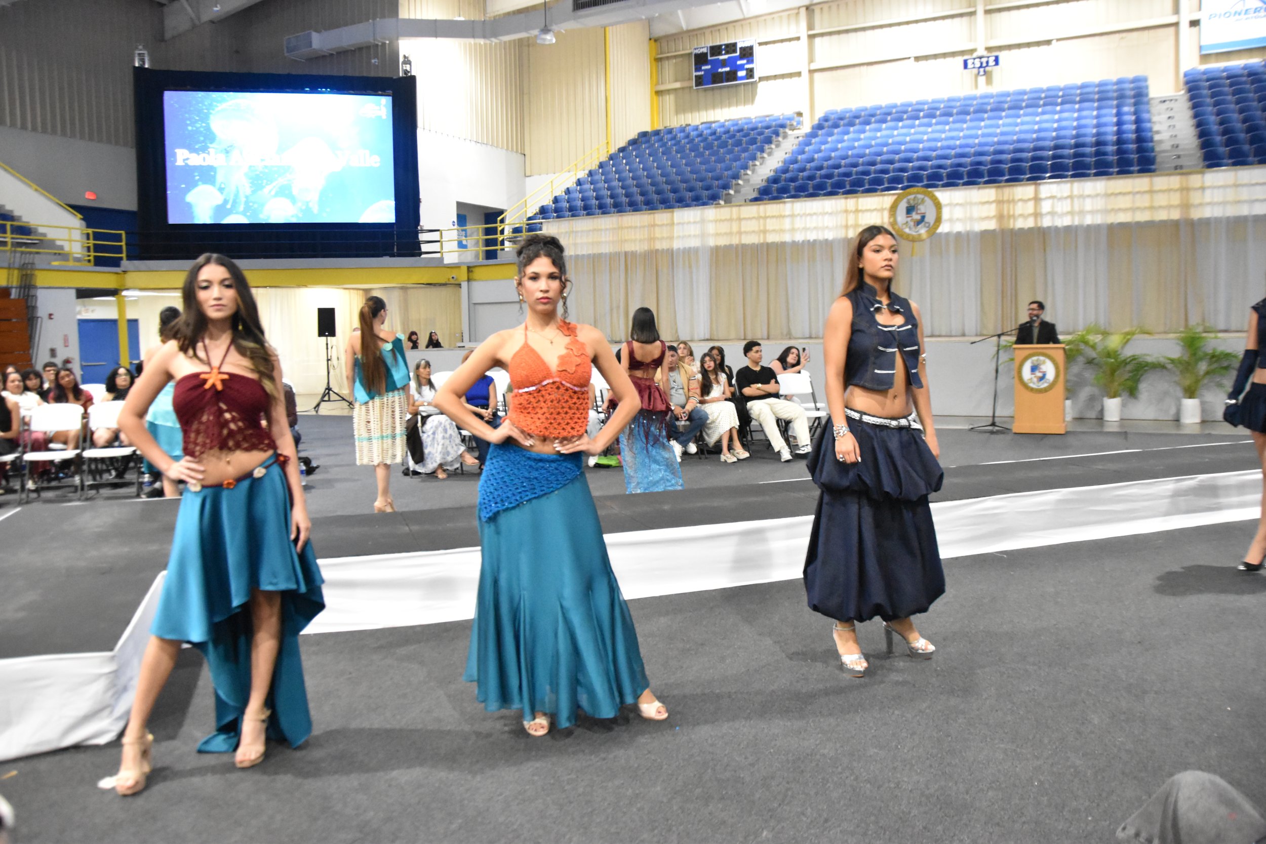 Moda con propósito y creatividad en pasarela